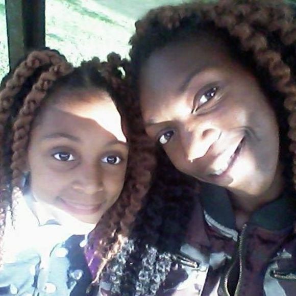 Meet your Posher, Sharron - Picture 1 of 1